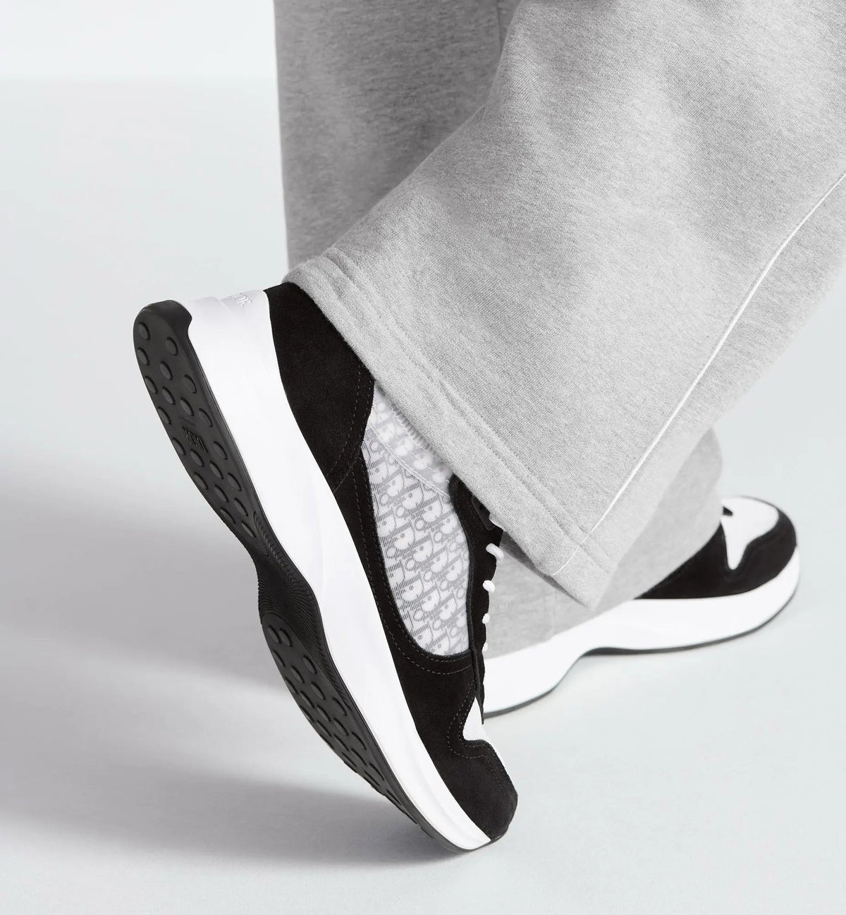 Dior B25 Runner
